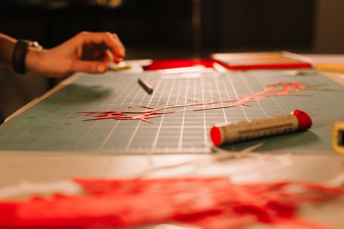 Taller Negro Papel
